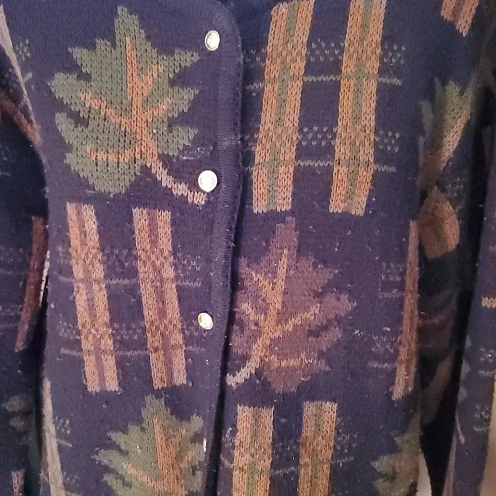 Crystal Kobe Sweater Womens Cardigan size L Cardigan leaf knit Vintage